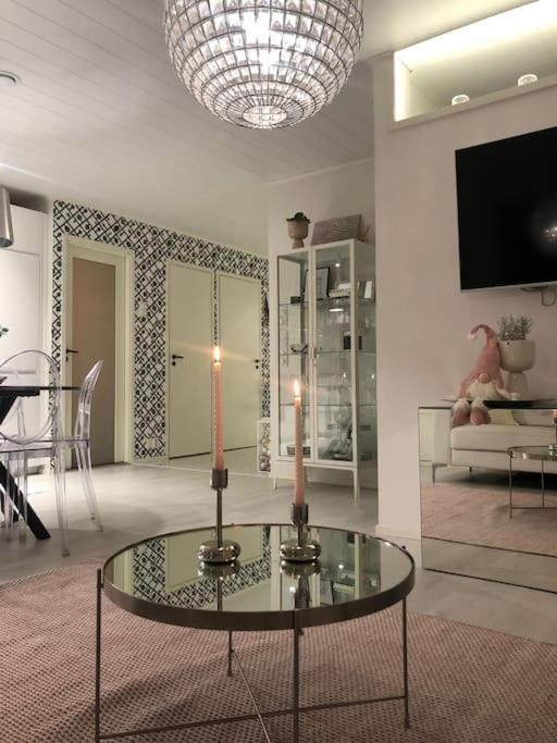 Snowcrystal Home With Jacuzzi And Sauna Rovaniemi Eksteriør billede