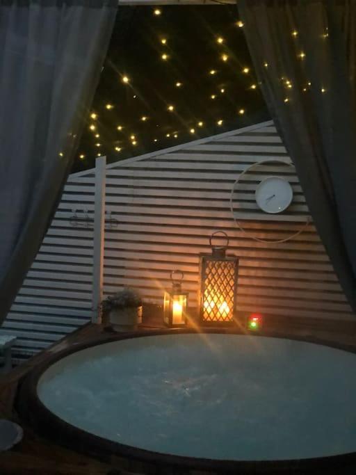 Snowcrystal Home With Jacuzzi And Sauna Rovaniemi Eksteriør billede